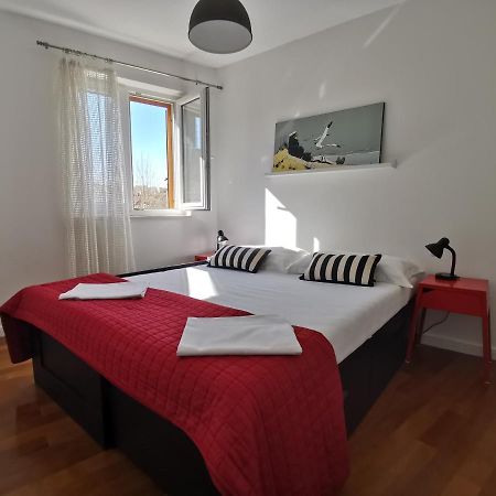 Apartman R.R. Omis Luaran gambar