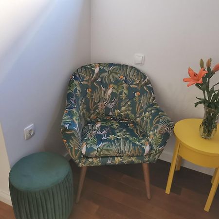 Apartman R.R. Omis Luaran gambar