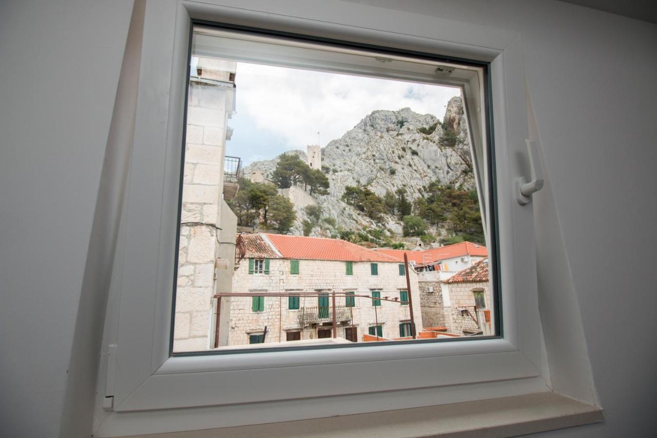 Apartman R.R. Omis Luaran gambar